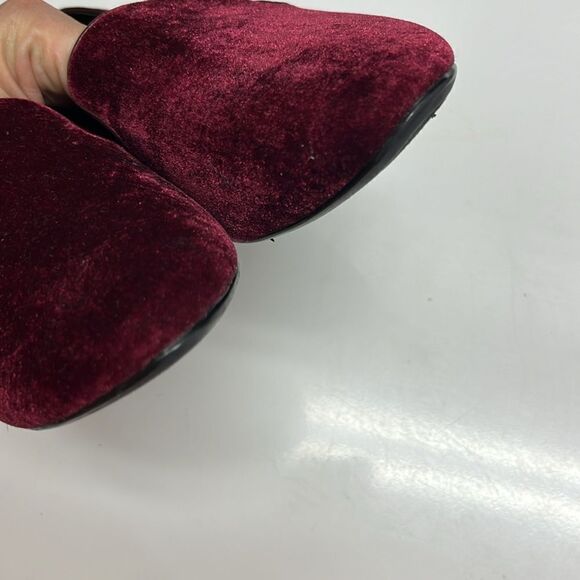 Amelia Grace Deep Red Pointed Toe Slip-On Velvet Flats- Size 8 - Picture 12 of 16